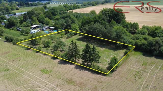 Pozemek k rekreaci 2 335 m², Horní Počaply, ev.č. 00709, okres Mělník