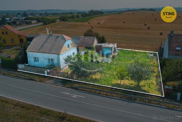 Rodinný dům k rekonstrukci s vedlejšími stavbami – H, 136359, okres Pardubice