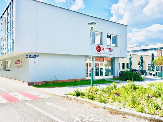 Pronájem nebytových prostor 593 m2, pozemku 574 m2,, okres Strakonice