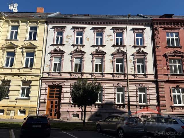 Prodej velkého bytu 2+1 s balkonem a komorou na Lidické ulic, okres Opava