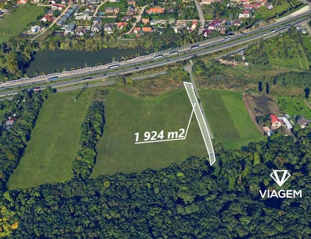 Investiční pozemek 1 924 m², Praha 9