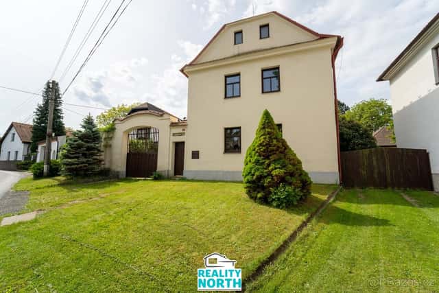 Prodej rodinného domu 386 m², Kanina, ev.č. 27570, okres Mělník