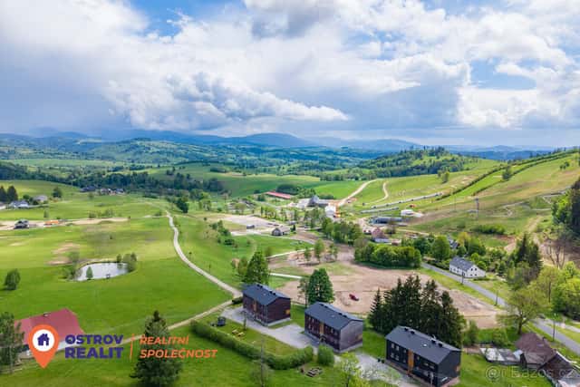 Prodej, apartmánový dům se šesti apartmány, Stříbrnice, okres Šumperk