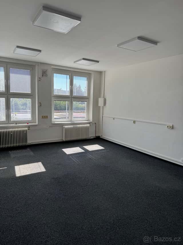 Pronájem kanceláře v areálu Dias Turnov 33m2, okres Semily