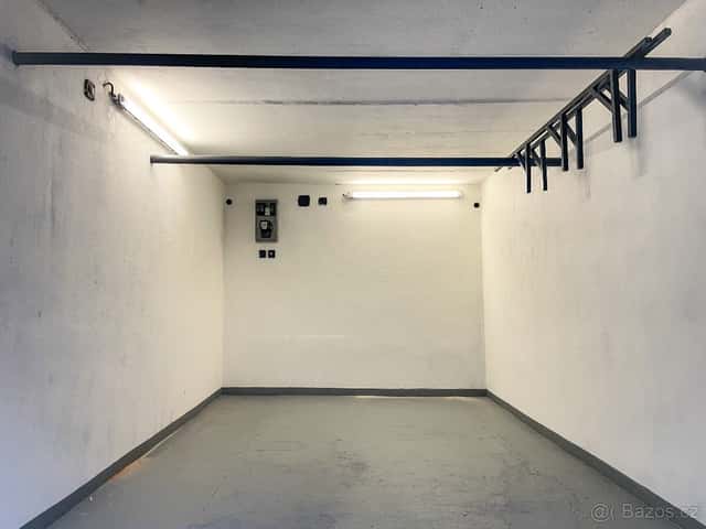 Prodej garáže - Tábor, u zimního stadionu, okres Tábor