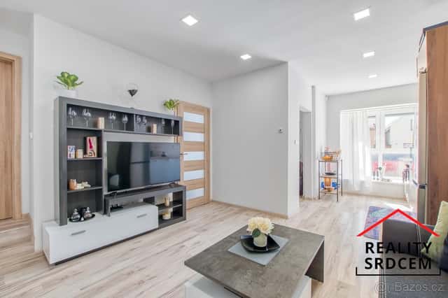 Pronájem bytu 2+kk, 46 m2, Náměstí, Paskov, okres Frýdek-Místek