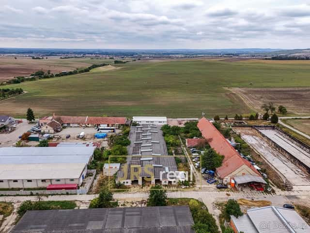 Výrobní a skladovací hala v Křepicích – 1 874 m², okres Břeclav