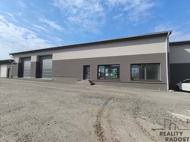 Skladová/výrobní hala 400 m², Velké Meziříčí – Karlov, D1 2, okres Žďár nad Sázavou