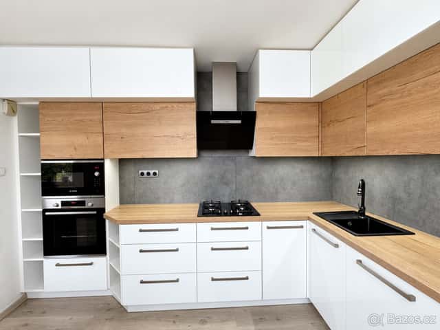 Prodej bytu 3+1 75 m² Nádražní, Valašské Meziříčí - Krásno n, okres Vsetín