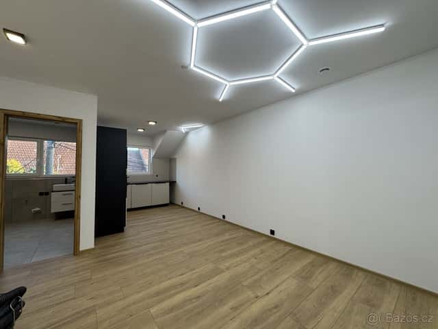 BYT 3+KK, 53 m² + terasa 17 m², Brno venkov, okres Brno-venkov