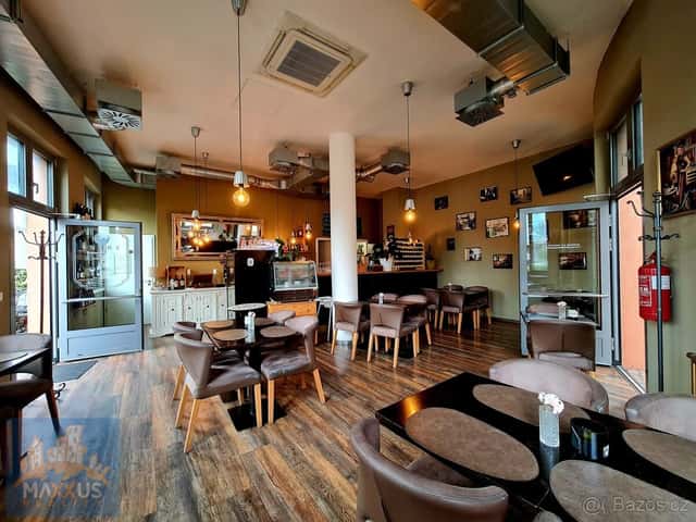 Pronájem restaurace / kavárny (82 m2), Praha 8 - Kobylisy, Č, Praha 8