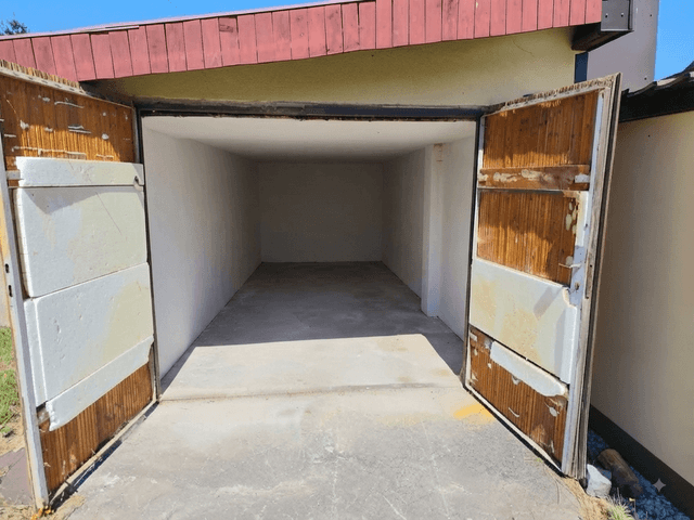 prodej garáž 40 m2 na vlastním pozemku, okres Jihlava
