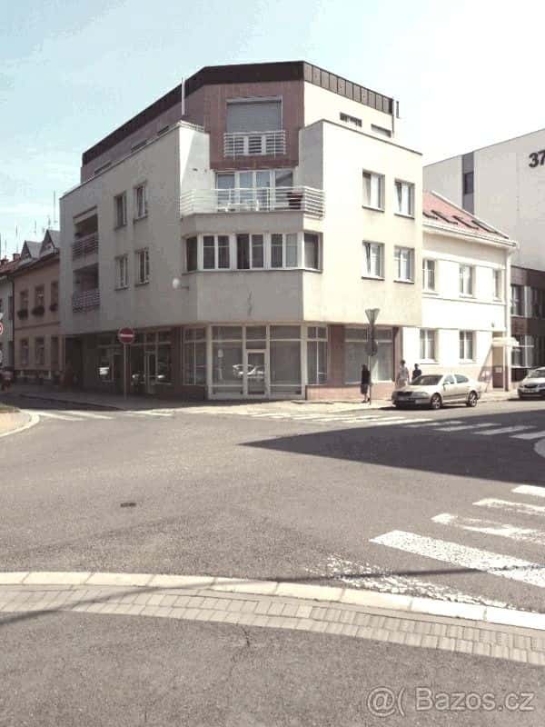 Obchodní nebytový prostor, okres Hradec Králové