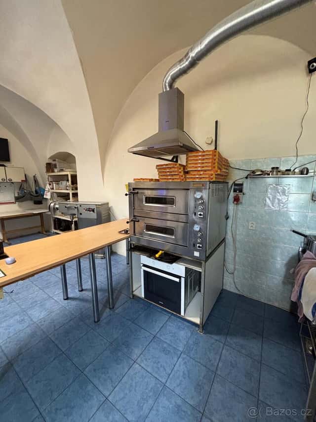 ZAVEDENÁ PIZZERIE S ROZVOZEM – KOKORY U PŘEROVA, okres Přerov