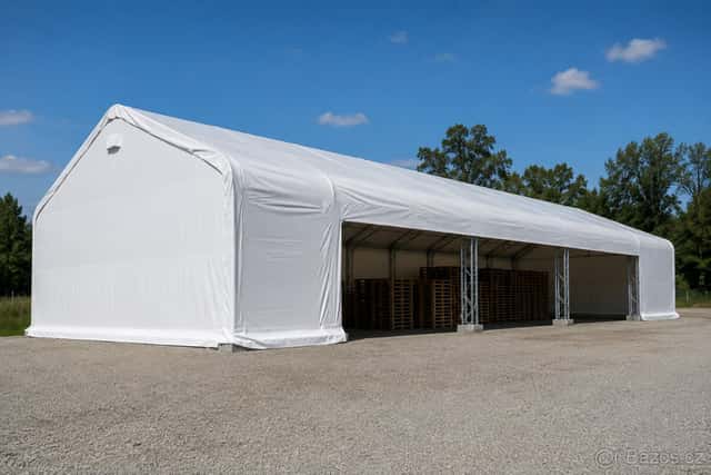 Plachtová hala 10 × 24,4 × 6,1 m – sedlová, PVC 900 g/m², okres Ostrava-město