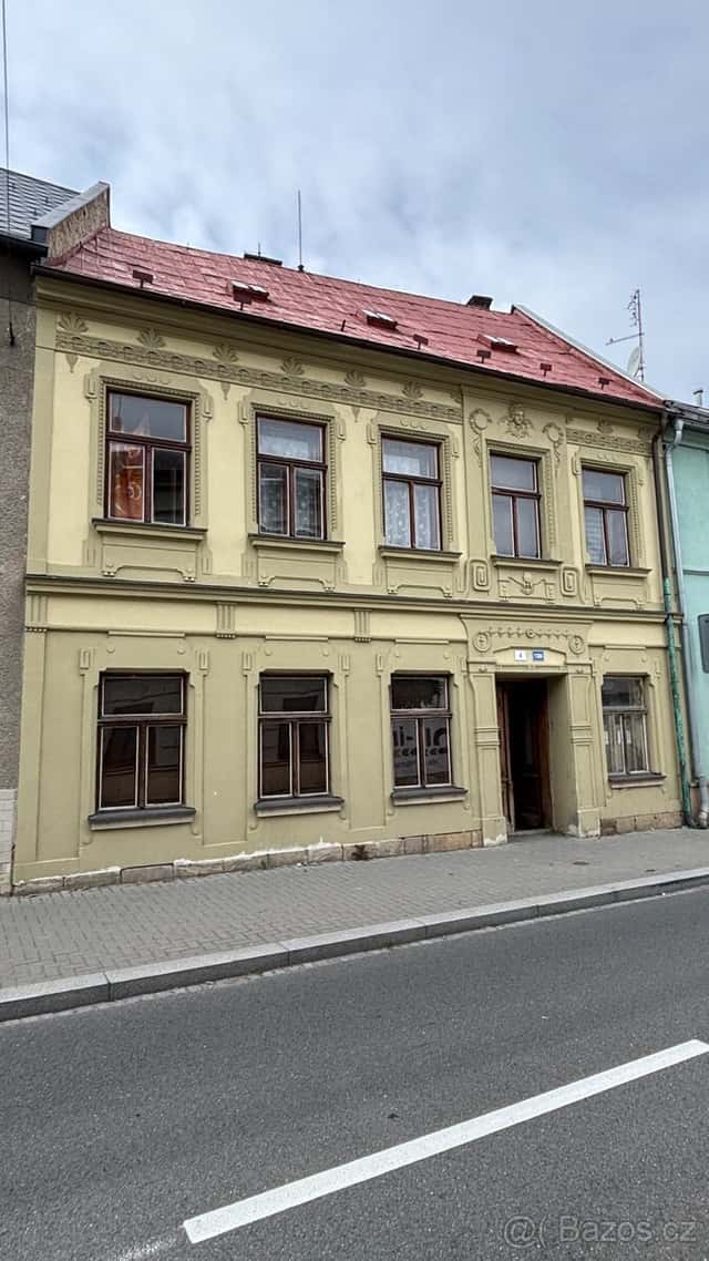 Rodinný dům v centru Šternberka se dvěma byty - SLEVA, okres Olomouc