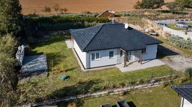 Prodej RD 4+kk se zasklenou terasou, Kbelany, okres Plzeň-sever