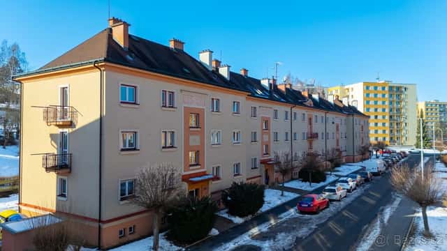 Pronájem bytu 2+1 s balkonem, 56 m² + 2 sklepy – Trutnov, ul, okres Trutnov