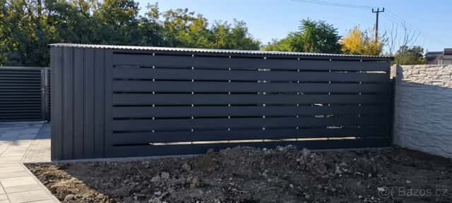 Přístřešek lamelový 6x6m grafit + Kůlna 1x6m, okres Plzeň-město