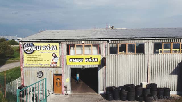 Na prodej zavedený pneuservis v Třebíči(310 m2),ul.Žďárského, okres Třebíč