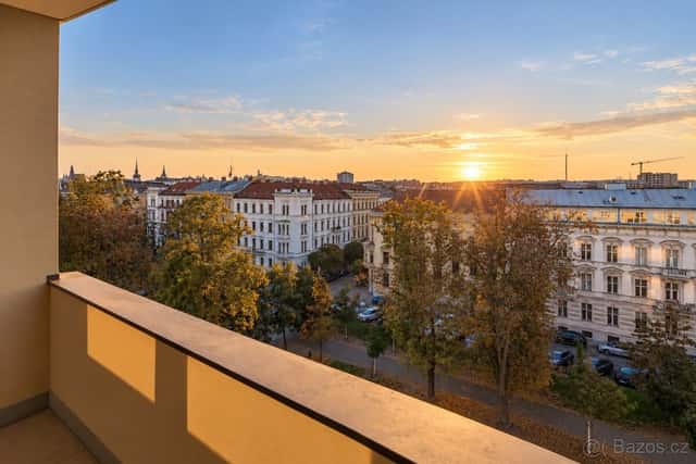 Podkrovní byt s terasou a výhledem na Petrov a Špilberk, okres Brno-město