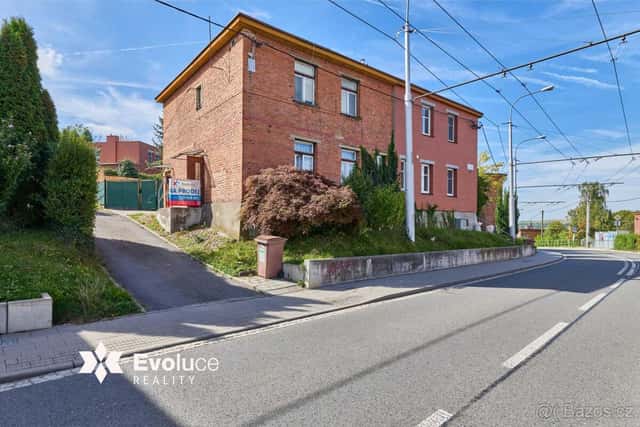 Prodej baťovského čtvrt domku ve Zlíně, ul. Mostní, okres Zlín