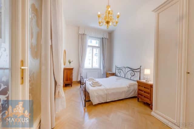 Pronájem nadstandardního bytu 3+kk (110 m2), Praha 2 - Vinoh, Praha 2