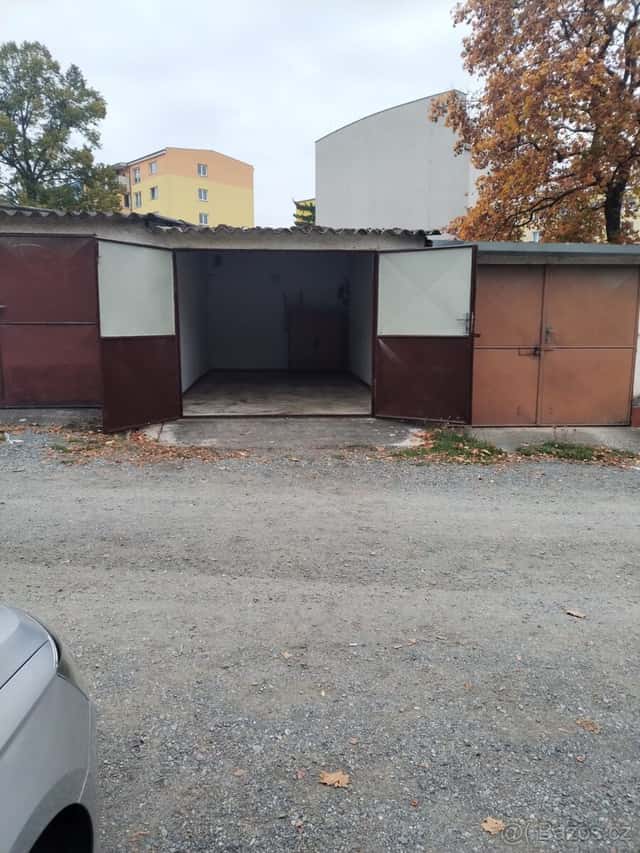 Prodej řadové garáže 20m2, okres Plzeň-město