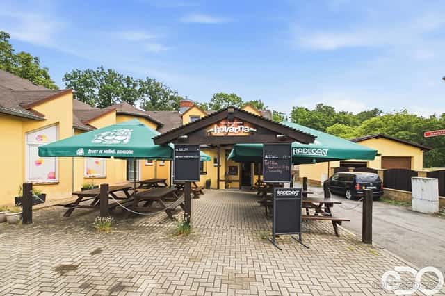 Převod zavedené pizzerie, Doksy u Máchova jezera, okres Česká Lípa