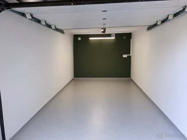 Prodej garáže 18 m² po rekonstrukci v Brně-Štýřicích, okres Brno-město