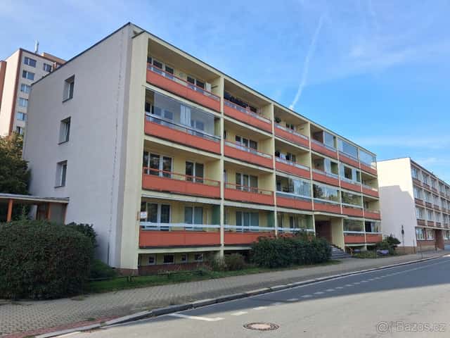 Pronájem slunného bytu 1+kk s velkou lodžii, Karlovina, okres Pardubice