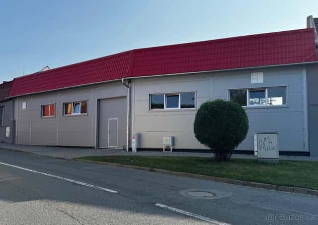 SKLADOVACÍ PROSTORY HALA 320m2, okres Zlín