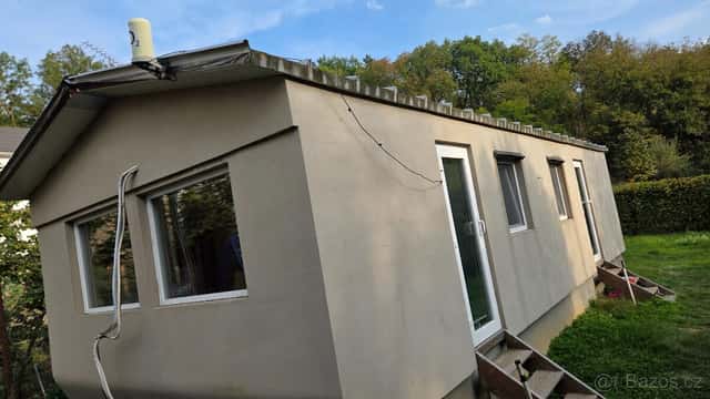 Zateplený rekonstruovaný mobilheim 37 m², trojskla, klimatiz, okres Beroun