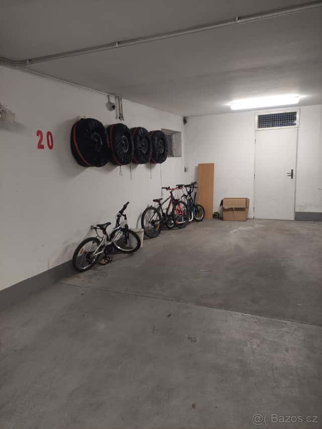 Pronájem garážové stání Prostějov - ulice Krasická, okres Prostějov