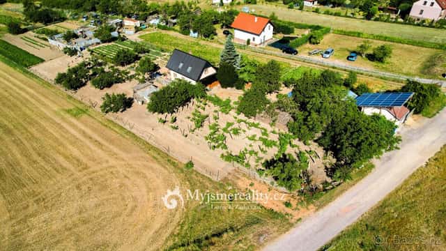Na prodej pozemek - zahrada 1 132 m² s krásným výhledem + mo, okres Znojmo