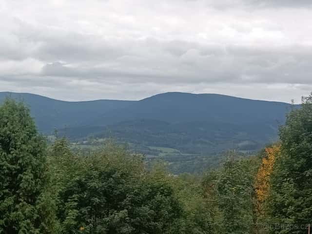 Lukrativní pozemek k zastavění 2 000 m² + 6 800 m², okres Jeseník