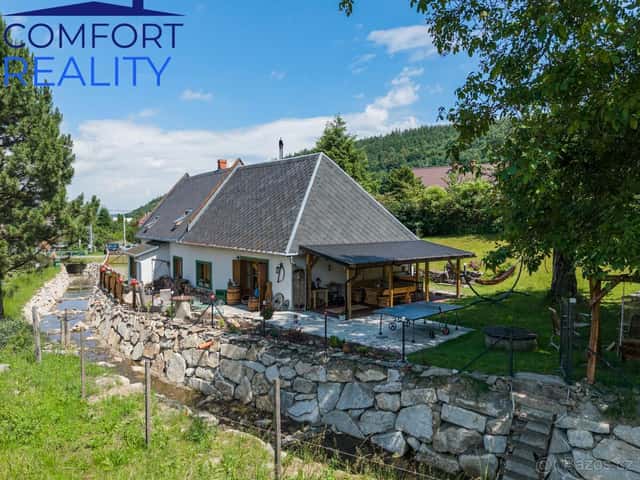 Výjimečná chalupa u potoka v Jeseníkách | 308 m and sup2; |, okres Bruntál