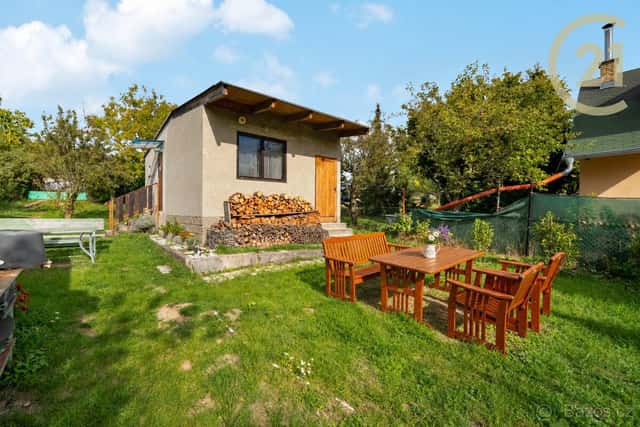 Dva sousedící pozemky v Brně–Soběšicích, Vinohrádky, s pe..., okres Brno-město