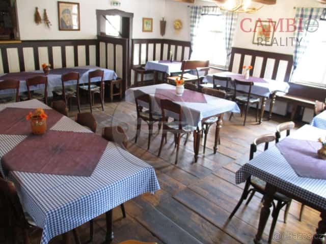 Pronájem restaurace, 200m2, Cheb, Náměstí Krále Jiřího z Pod, okres Cheb