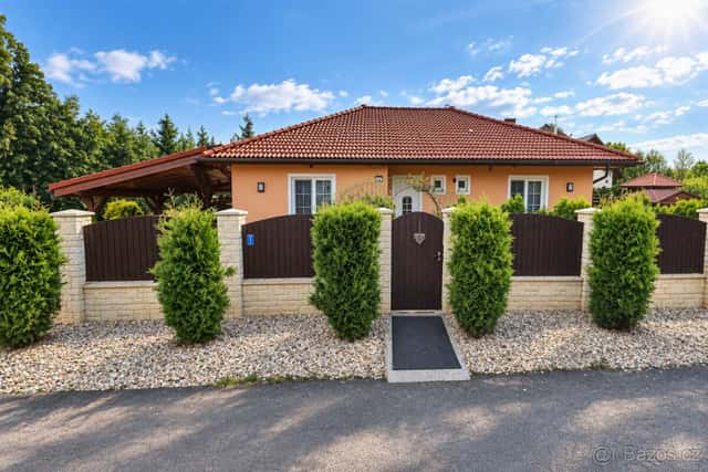 Prodej cihlového domu 4+kk/137m2 a terasa 30,50m2, Praha-výc, okres Benešov