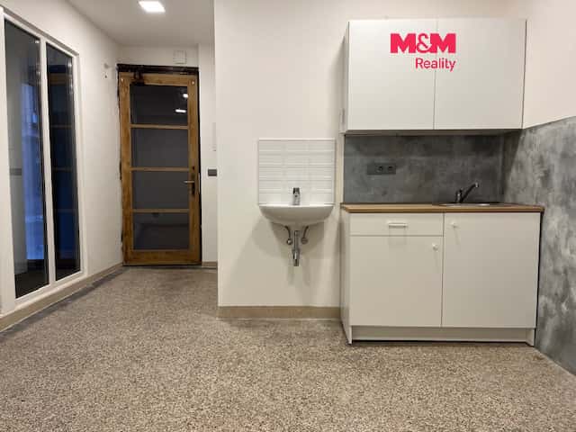 Pronájem kancelářského prostoru, 20 m², Lomnice nad Popelkou, okres Semily