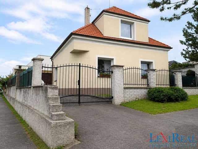 Prodej rodinného domu 2x 3+1, 160 m2, garáž, Povodňová, Prah, Praha 4