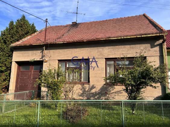 Čejč - Prodej rod. domu 2+1 s prostornou zahradou v klidné č, okres Hodonín
