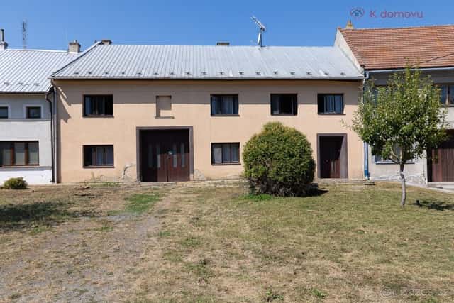 Prodám rodinný dům v Křenovicích s velkou zahradou, okres Přerov