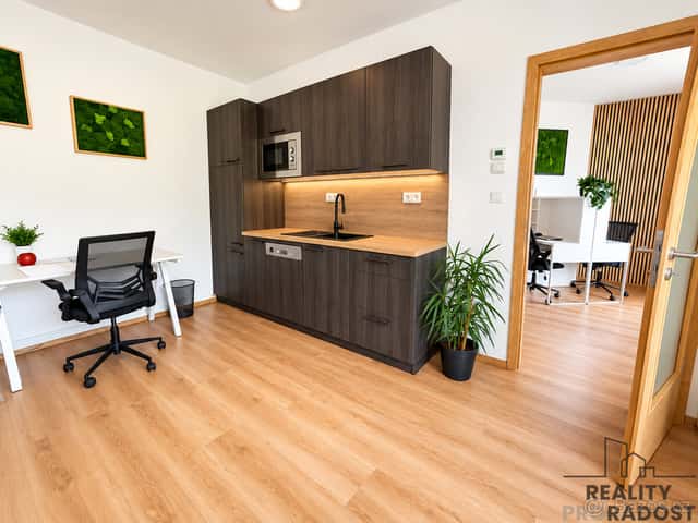 Atraktivní pronájem moderních bytu 2+kk/kanceláří se zahrado, okres Olomouc