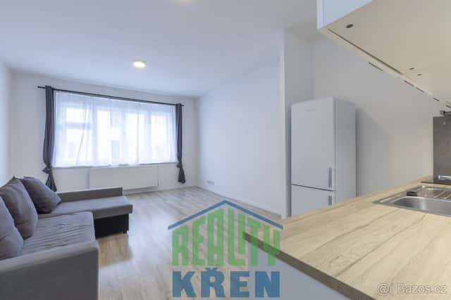 Světlý byt 2+kk, 49 m², Křišťanova ulice, Praha 3 - Žižkov, Praha 3