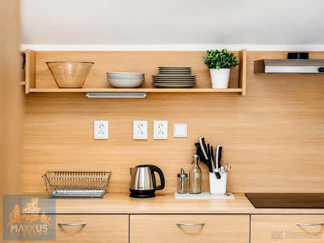 Pronájem mezonetového bytu 1+1, 39 m², ul. Pod kaštany, Prah, Praha 6