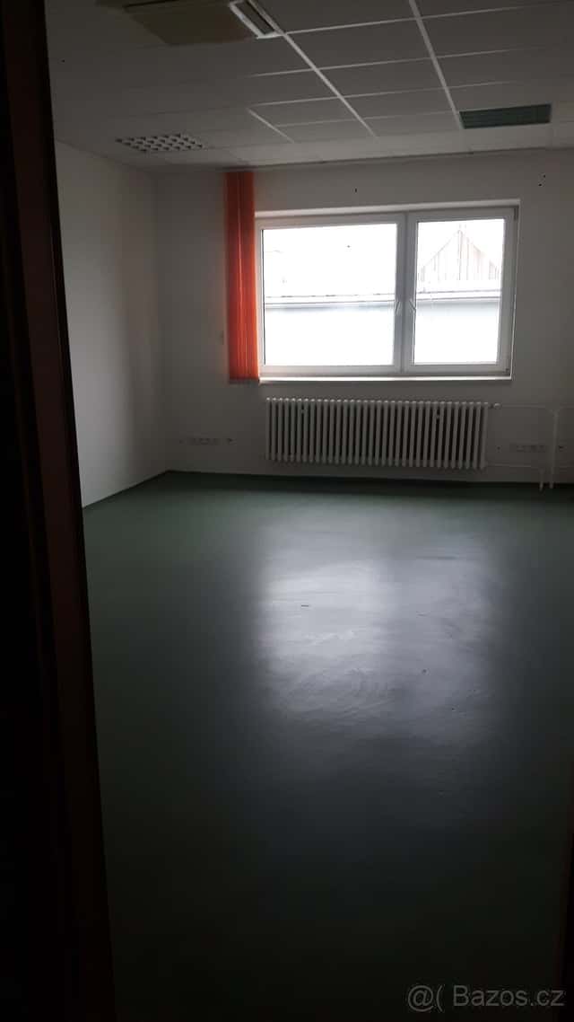 Pronájem kanceláře klima+parkování, okres Olomouc