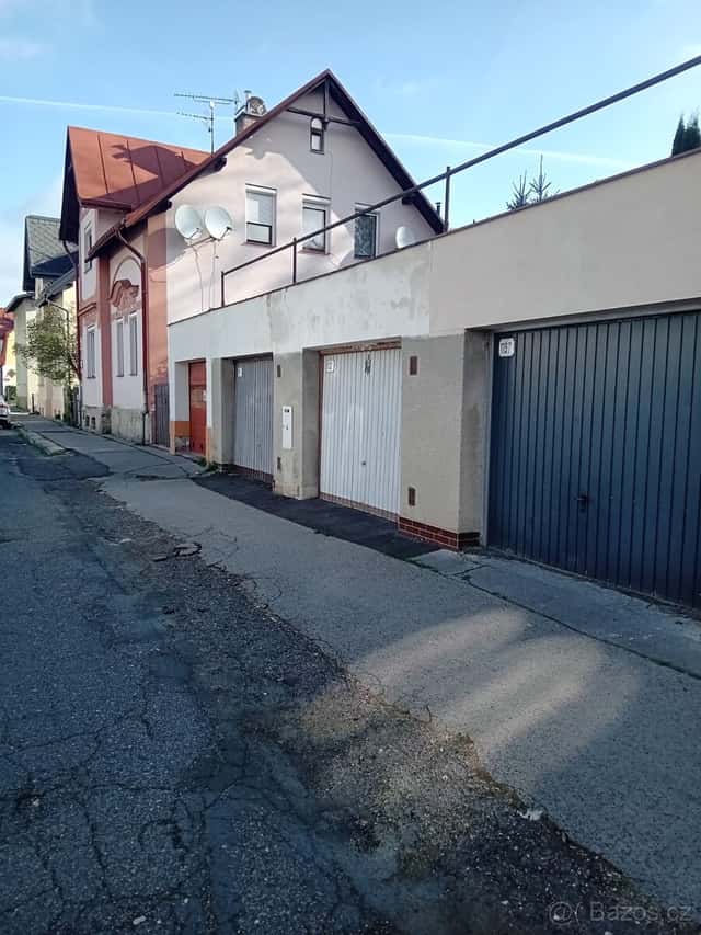 Garáž, Jablonec nad Nisou, okres Jablonec nad Nisou