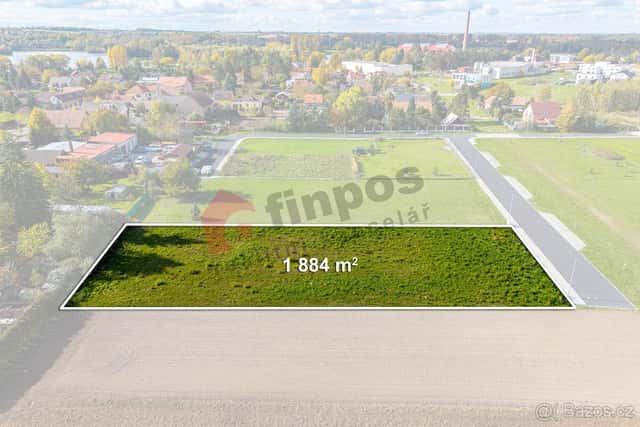 Stavební pozemek v obci Káraný, s výměrou 1884 m2, okres Praha-východ
